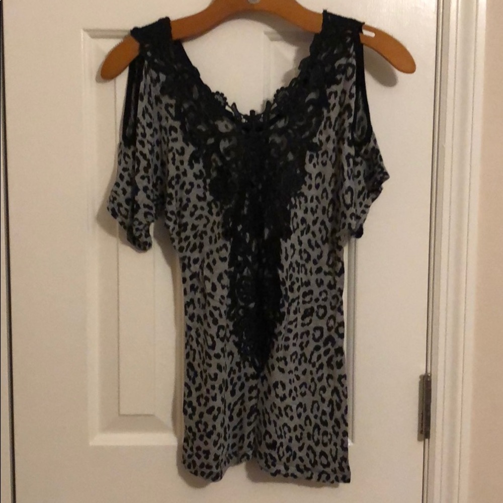 Shirt - Picture 2 of 3